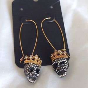 Betsey Johnson skull crown earrings